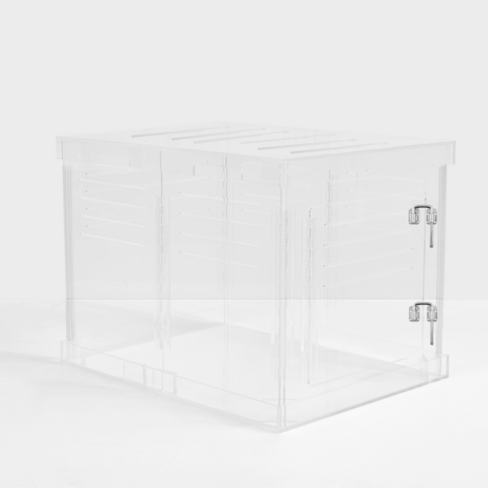 Large Crate (Silver Latch)