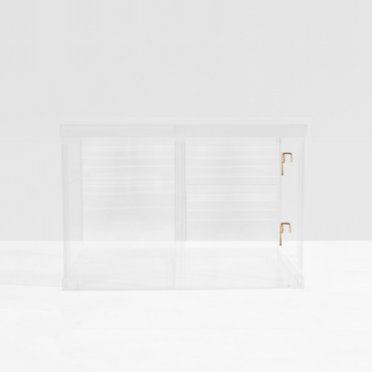 Medium Crate (Gold Latch)