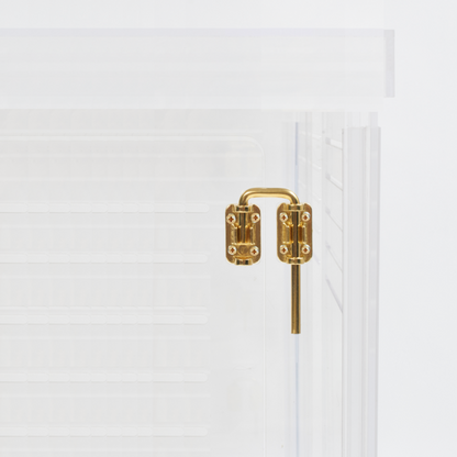 Medium Crate (Gold Latch)