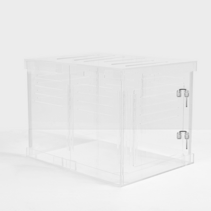 Medium Crate (Silver Latch)