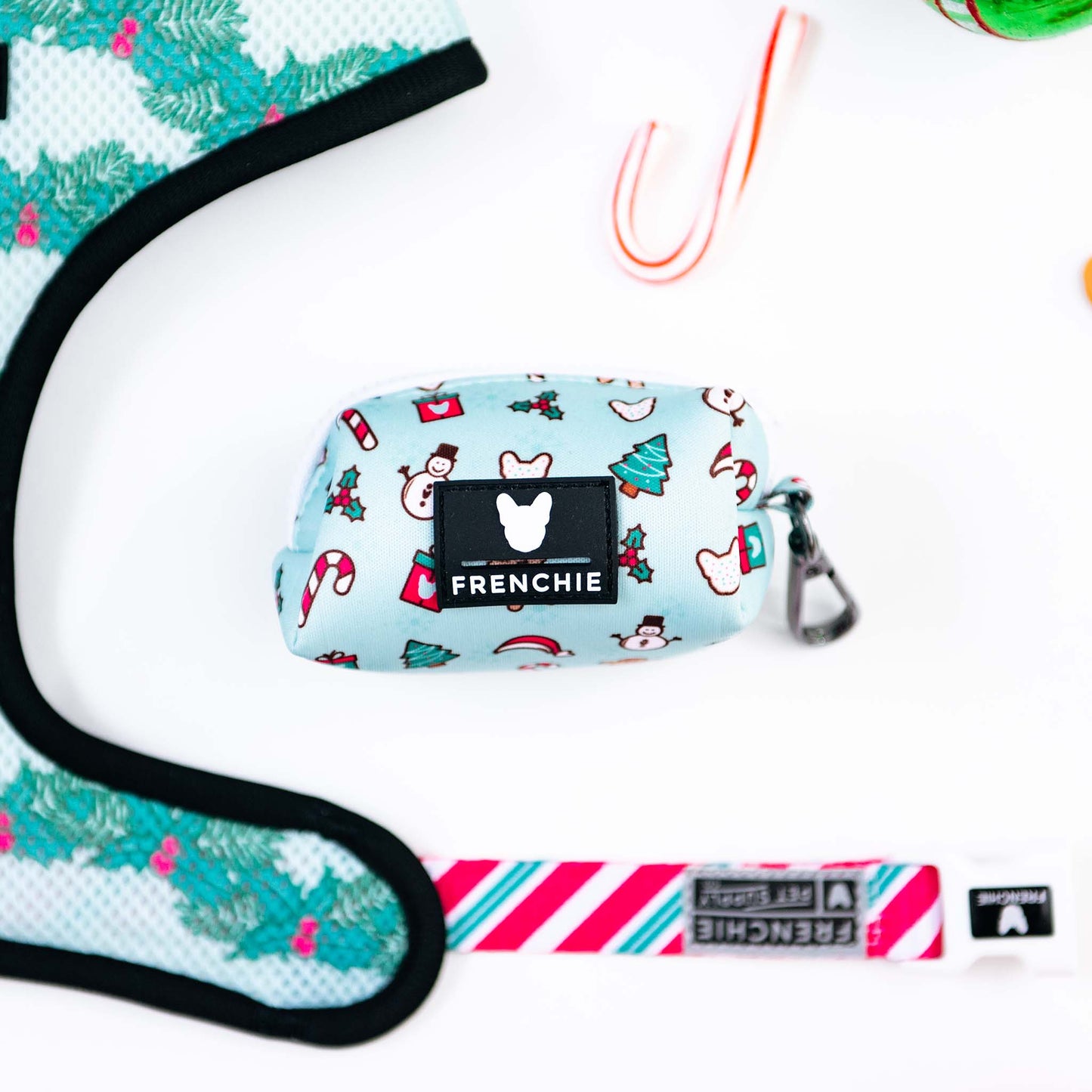 Frenchie Poo Bag Holder - Mistletoe